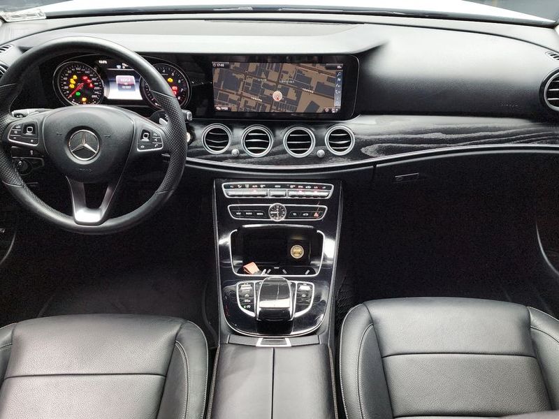 2018 Mercedes-Benz E-Class E200 Avantgarde photo 7