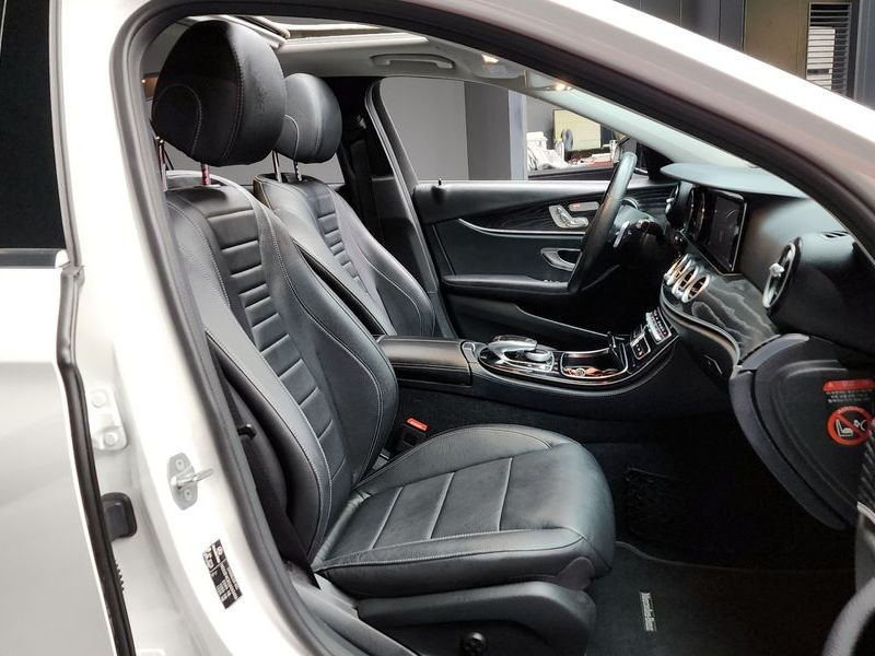 2018 Mercedes-Benz E-Class E200 Avantgarde photo 11