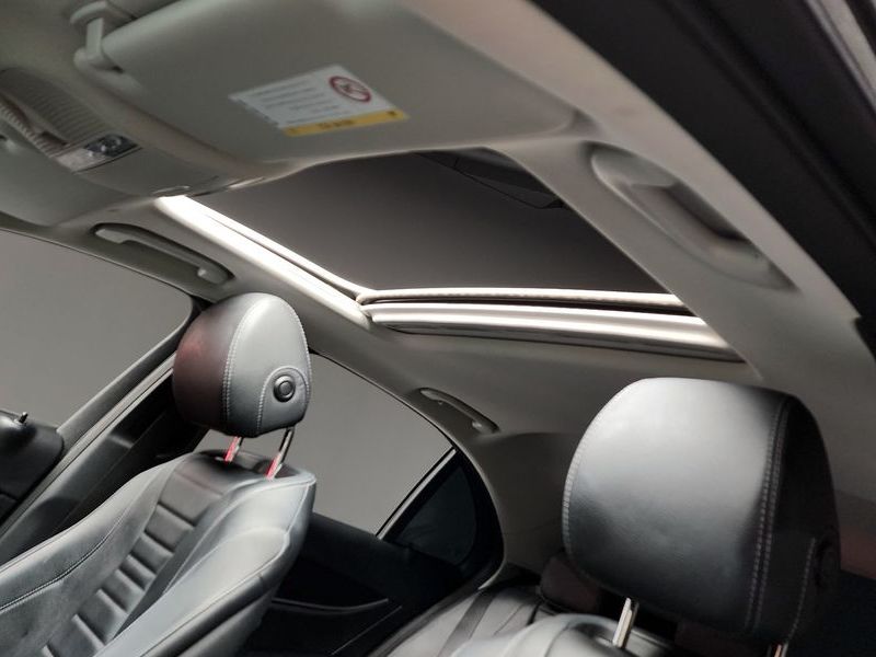 2018 Mercedes-Benz E-Class E200 Avantgarde photo 19