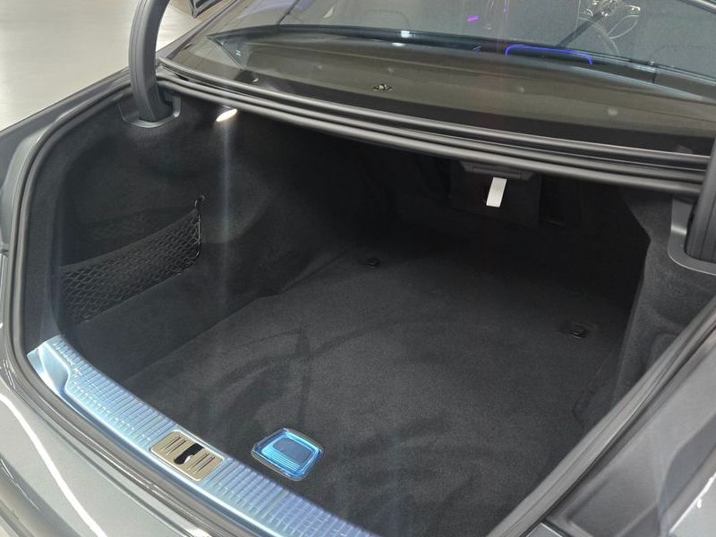 2025 Mercedes-Benz S-Class Maybach S580 4MATIC photo 10