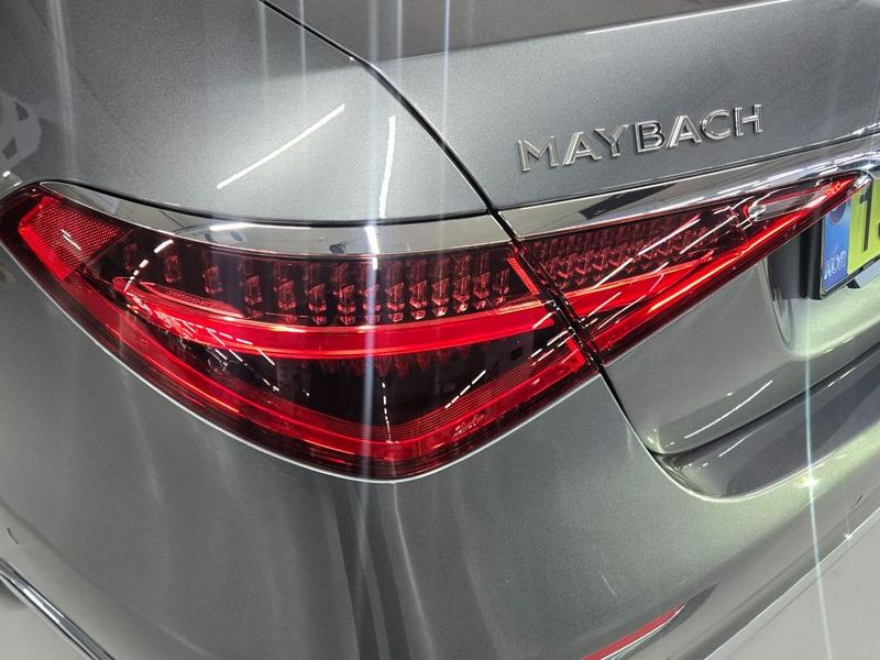 2025 Mercedes-Benz S-Class Maybach S580 4MATIC photo 13