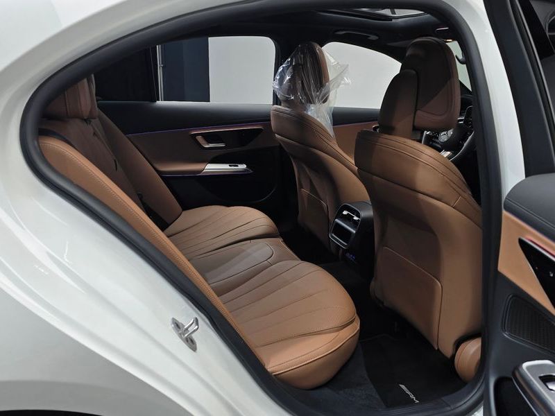 2026 Mercedes-Benz E-Class E200 AMG Line photo 11