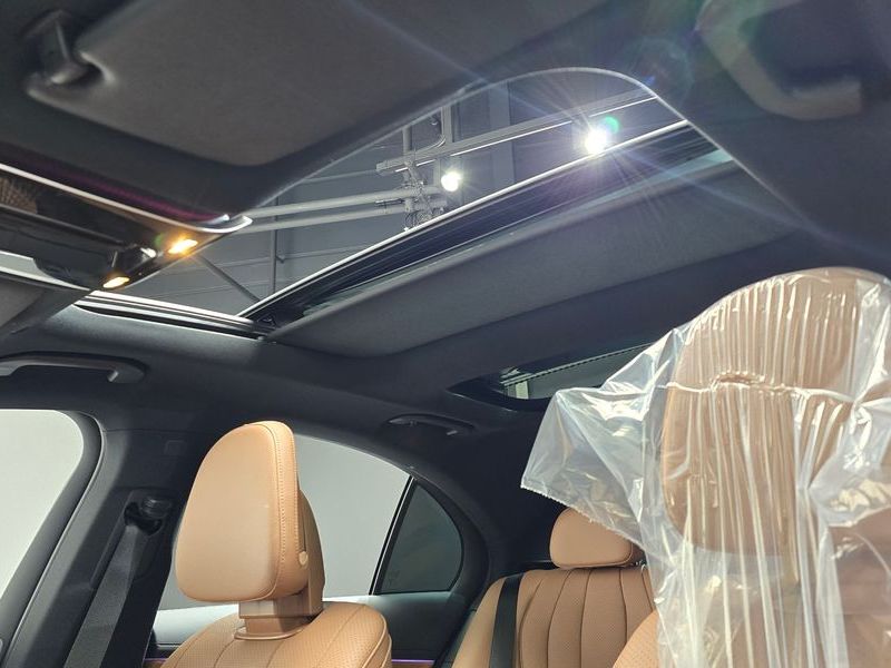 2026 Mercedes-Benz E-Class E200 AMG Line photo 19