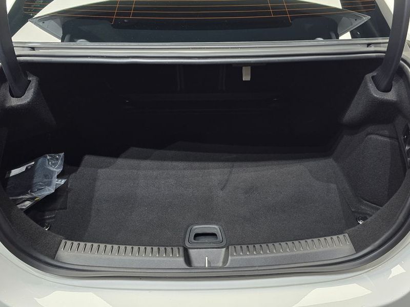2026 Mercedes-Benz E-Class E200 AMG Line photo 20