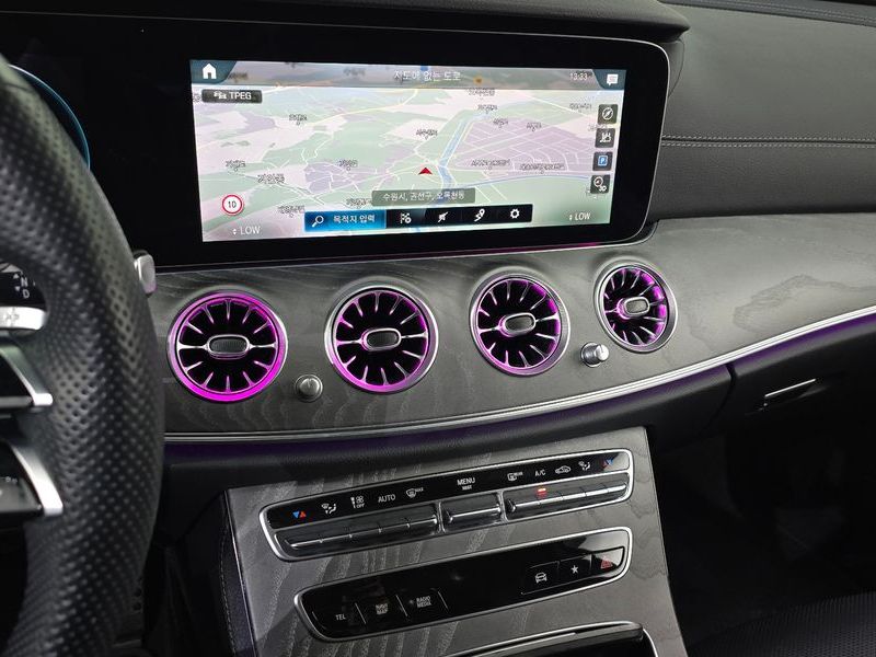 2022 Mercedes-Benz E-Class E350 4MATIC AMG Line photo 12