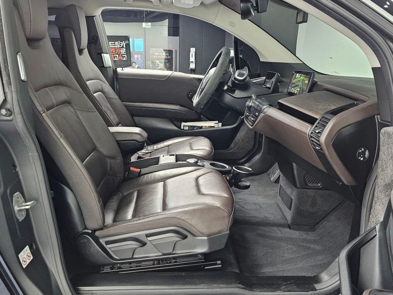 2020 BMW i3 SOL+ photo 11