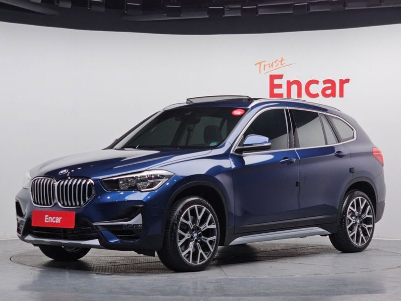 2022 BMW X1 xDrive 20i xLine photo 1