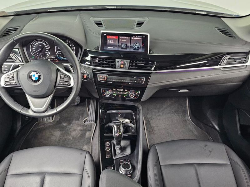 2022 BMW X1 xDrive 20i xLine photo 7