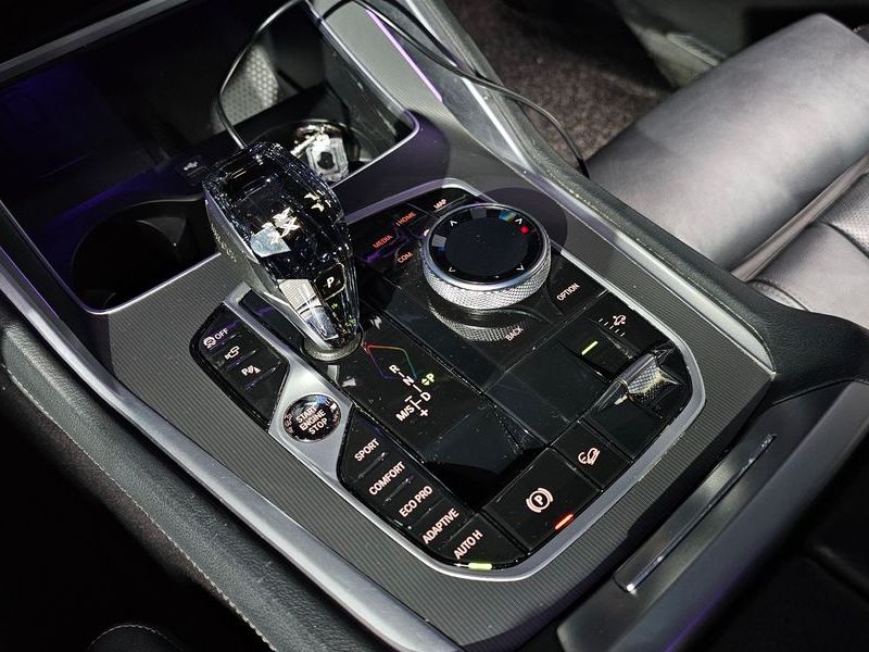 2022 BMW X6 xDrive30d M Sport photo 9