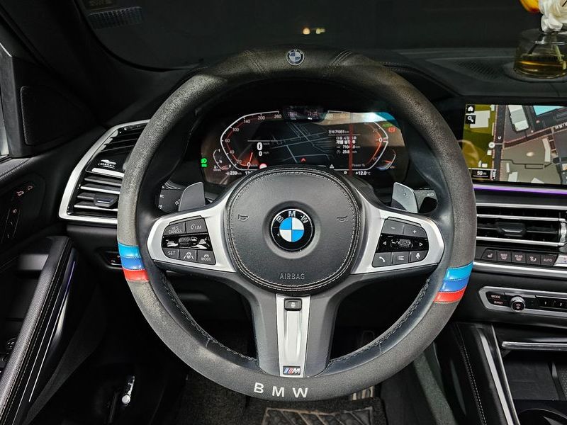 2022 BMW X6 xDrive30d M Sport photo 13