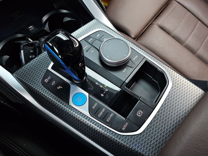 2023 BMW i4 M50 photo 9