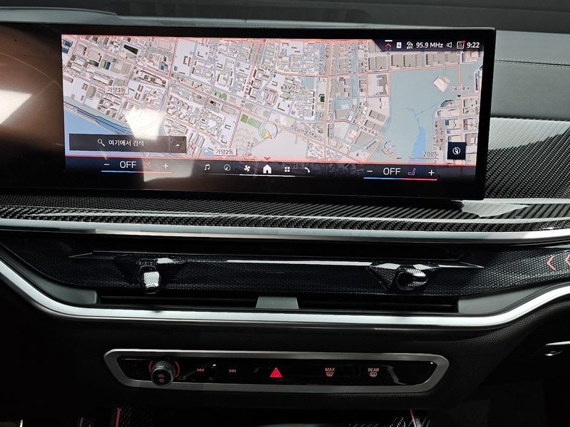 2025 BMW X7 xDrive 40i M Sport 6STR photo 14