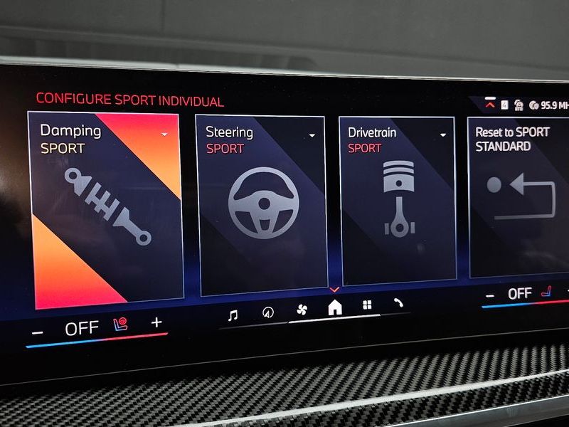 2025 BMW X7 xDrive 40i M Sport 6STR photo 16