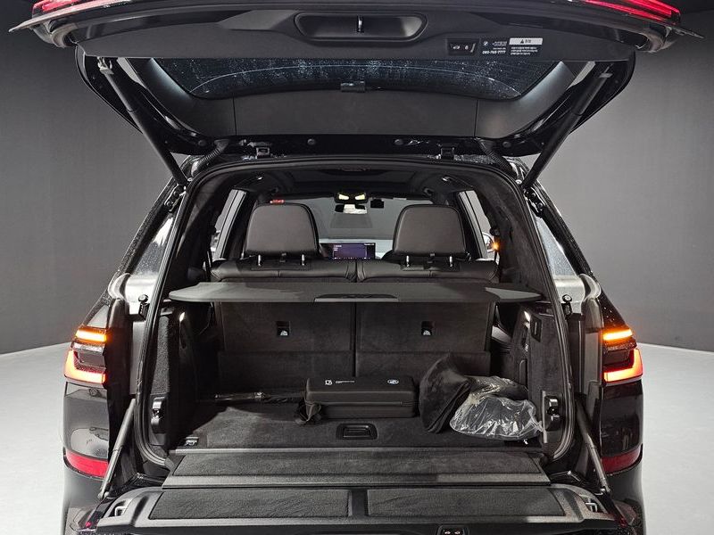 2025 BMW X7 xDrive 40i M Sport 6STR photo 20