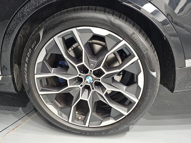 2025 BMW X7 xDrive 40i M Sport 6STR photo 21