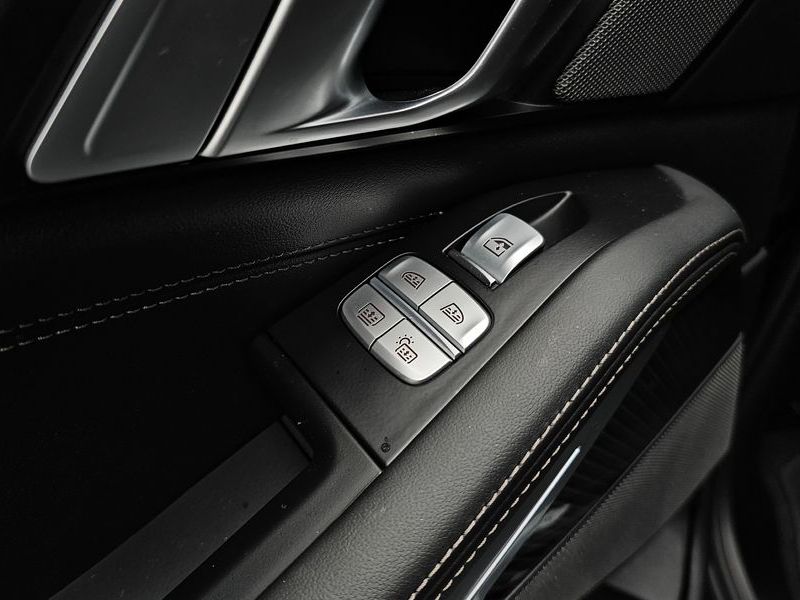 2025 BMW X7 xDrive 40i M Sport 6STR photo 29