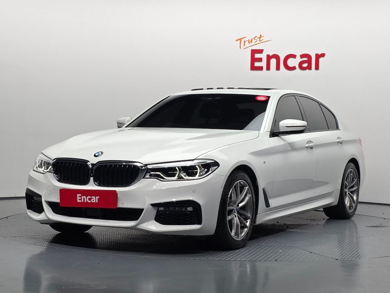 2017 BMW 5 Series 520d xDrive M Sport Package Plus photo 1
