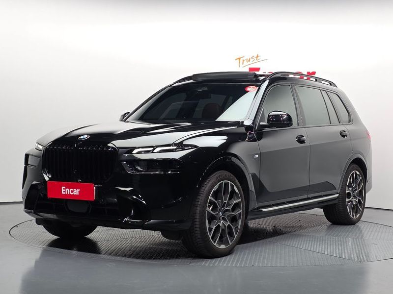 2025 BMW X7 xDrive 40i M Sport 6STR photo 1