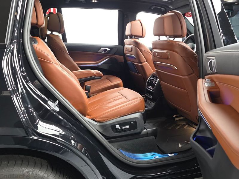2025 BMW X7 xDrive 40i M Sport 6STR photo 12