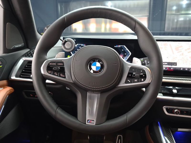 2025 BMW X7 xDrive 40i M Sport 6STR photo 13