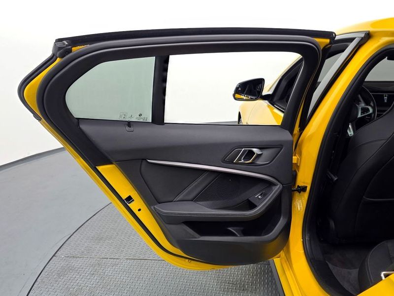 2022 BMW 1 Series M135i xDrive Prism photo 25