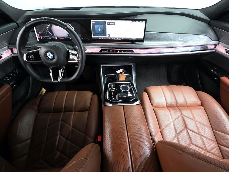 2023 BMW 7 Series 740i sDrive M Sport photo 7