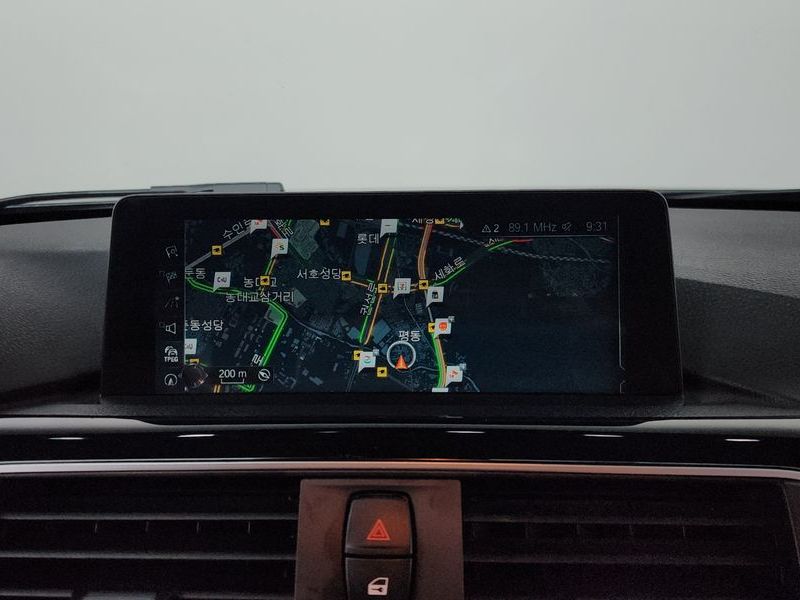 2017 BMW 3 Series 320d photo 12