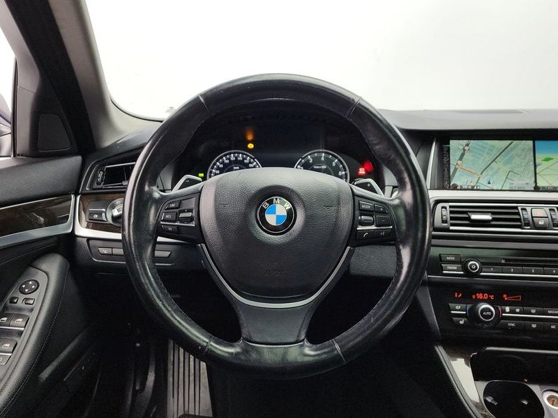 2015 BMW 5 Series 528i xDrive photo 13