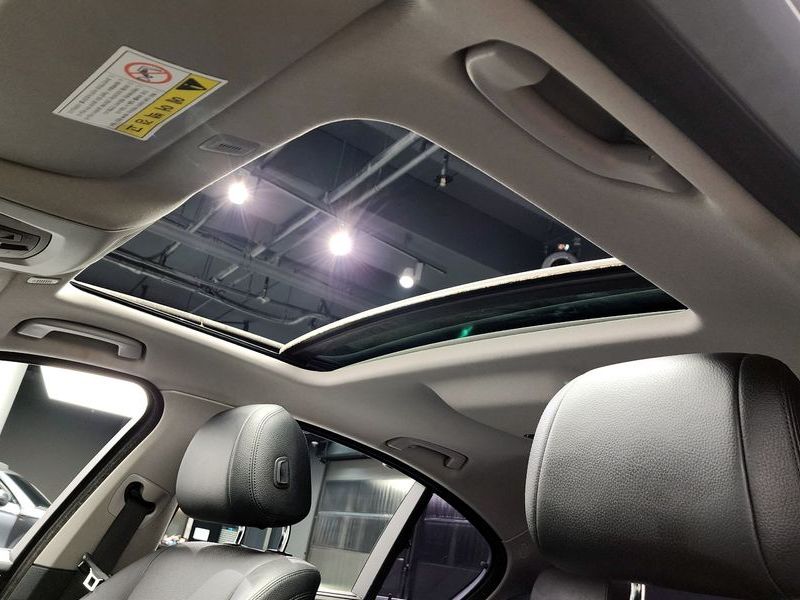2015 BMW 5 Series 528i xDrive photo 19