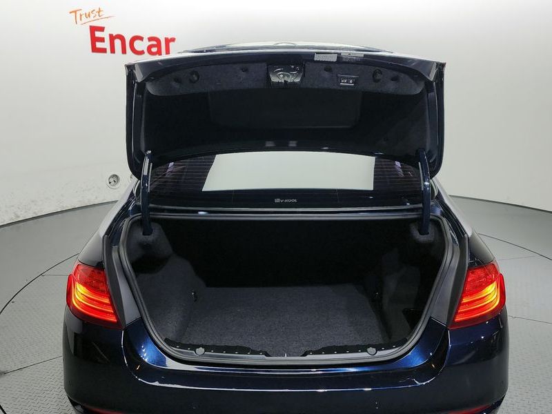 2015 BMW 5 Series 528i xDrive photo 20