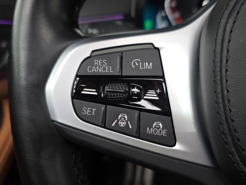 2023 BMW 5 Series 520i M Sport photo 18