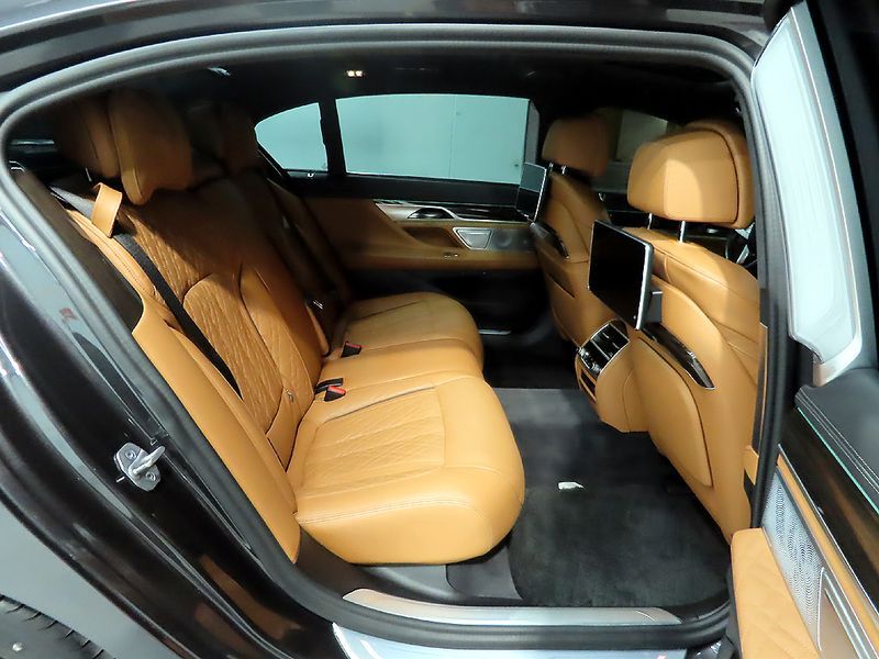 2022 BMW 7 Series 730Ld xDrive Design Pure Excellence photo 8