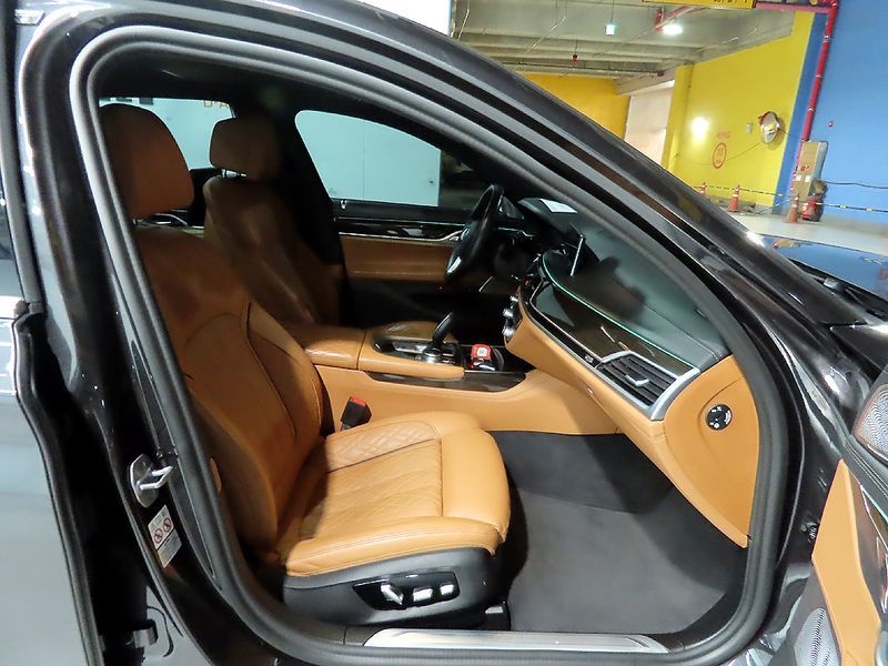 2022 BMW 7 Series 730Ld xDrive Design Pure Excellence photo 9