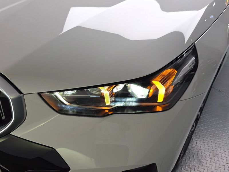 2026 BMW 5 Series 520i M Sport photo 22