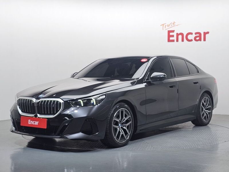 2026 BMW i5 xDrive 40 M Sport photo 1
