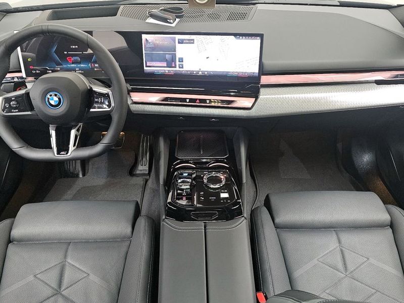 2026 BMW i5 xDrive 40 M Sport photo 7