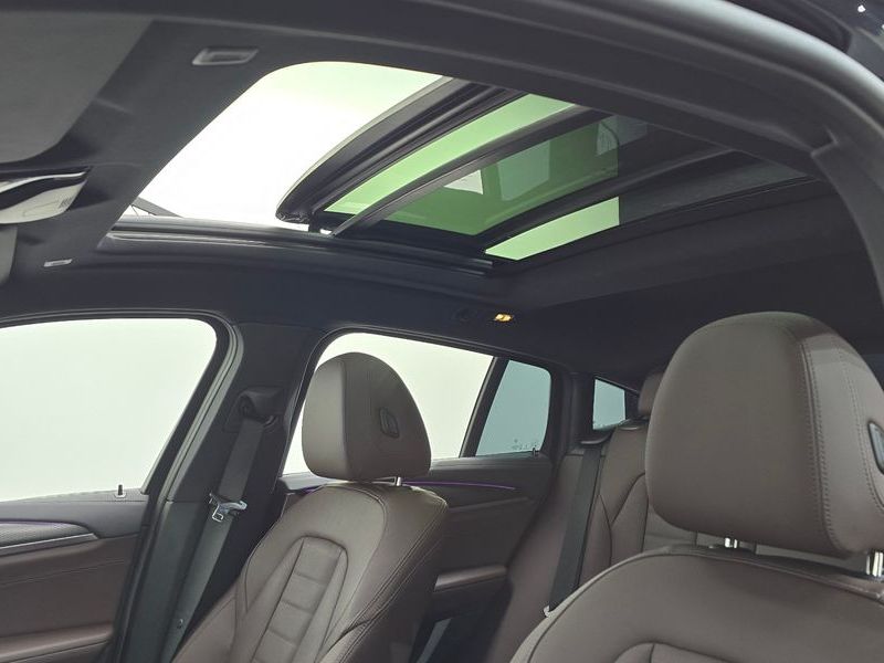 2025 BMW X4 xDrive20d M Sport photo 16