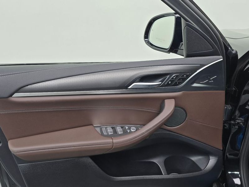 2025 BMW X4 xDrive20d M Sport photo 24
