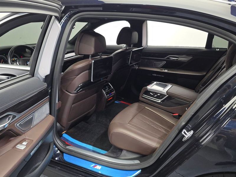 2018 BMW 7 Series 730Ld xDrive M Sport photo 11