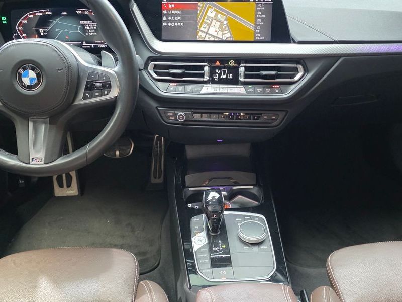2021 BMW 1 Series 118d M Sport photo 19