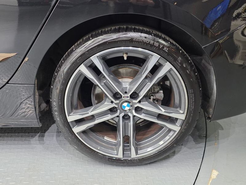 2021 BMW 1 Series 118d M Sport photo 21