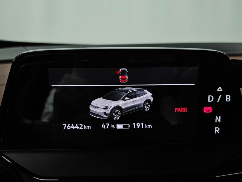 2023 Volkswagen ID.4 Pro photo 8