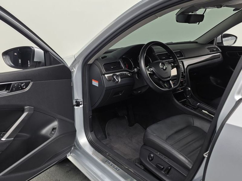 2018 Volkswagen Passat 2.0 TSI B7 photo 10