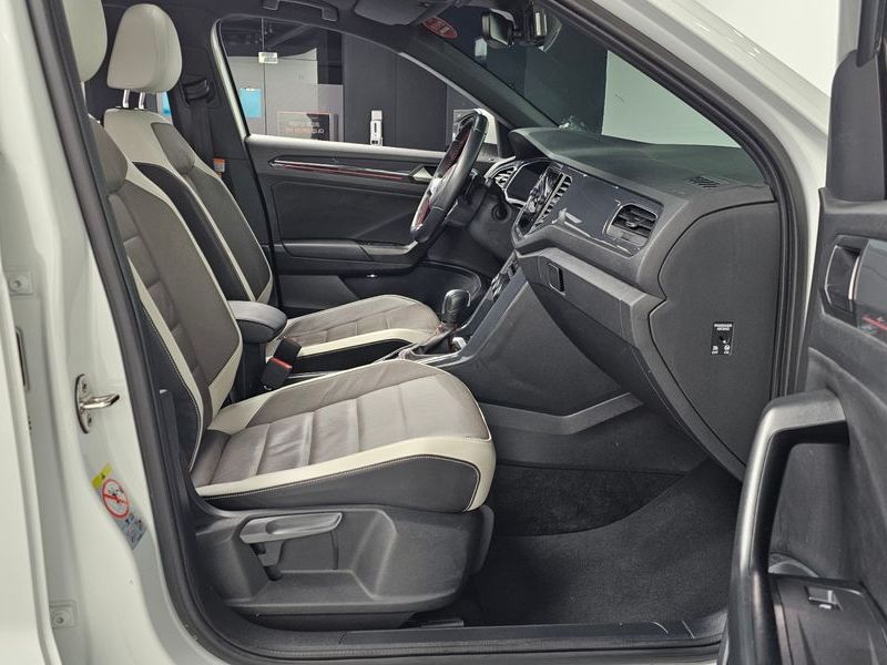 2021 Volkswagen T-Roc 2.0 TDI Premium photo 11