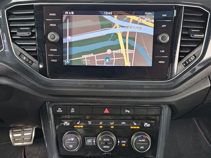 2021 Volkswagen T-Roc 2.0 TDI Premium photo 14