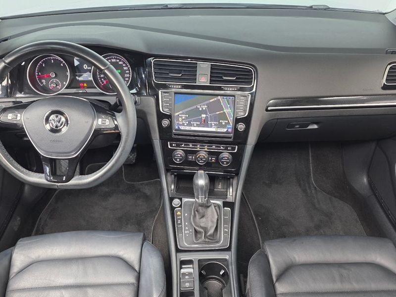 2016 Volkswagen Golf 2.0 TDI Premium photo 7