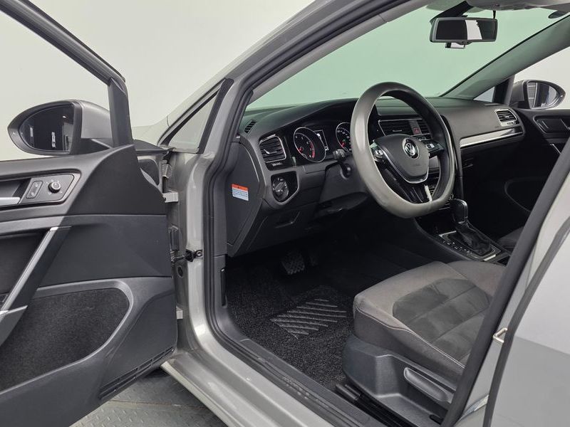 2016 Volkswagen Golf 1.4 TSI photo 10