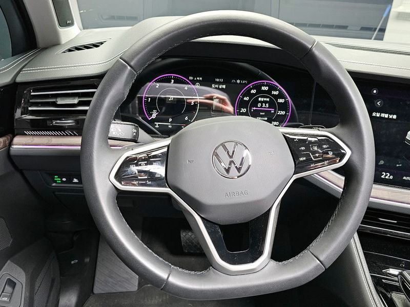 2024 Volkswagen Touareg 3.0 TDI Prestige photo 13