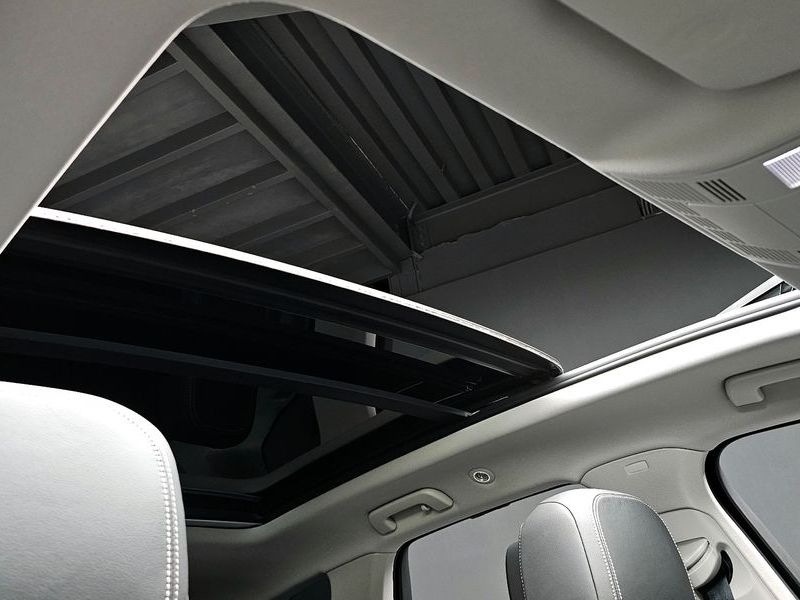 2024 Volkswagen Touareg 3.0 TDI Prestige photo 19