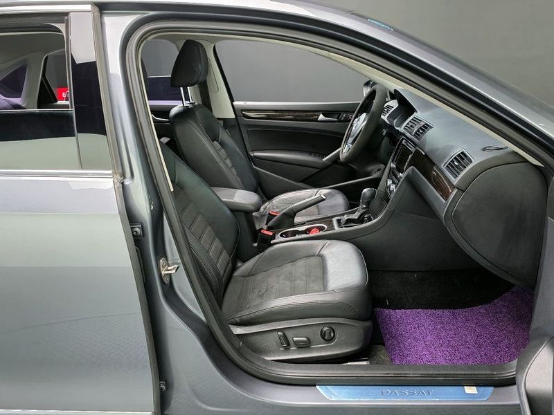 2015 Volkswagen Passat 2.0 TDI B7 photo 10